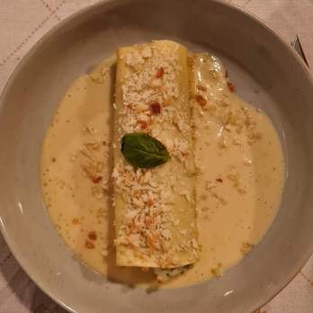 gevulde lasagne met heilbot (vis) gerecht voor diner catering