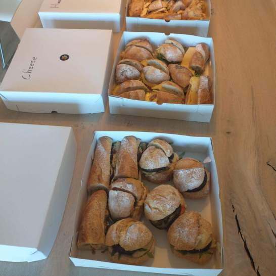 Luxe broodjes catering in Amsterdam met frans brood